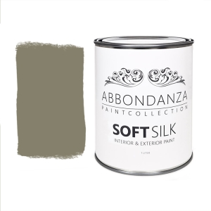 Lak Soft Silk Cley is een natuurlijk bruine kleur met een groenige ondertoon.